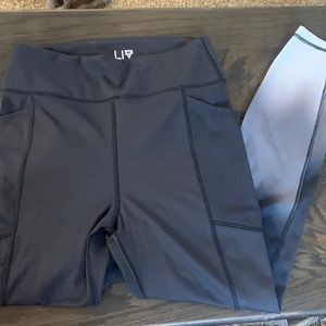 Leggings they have never been worn never fit me!